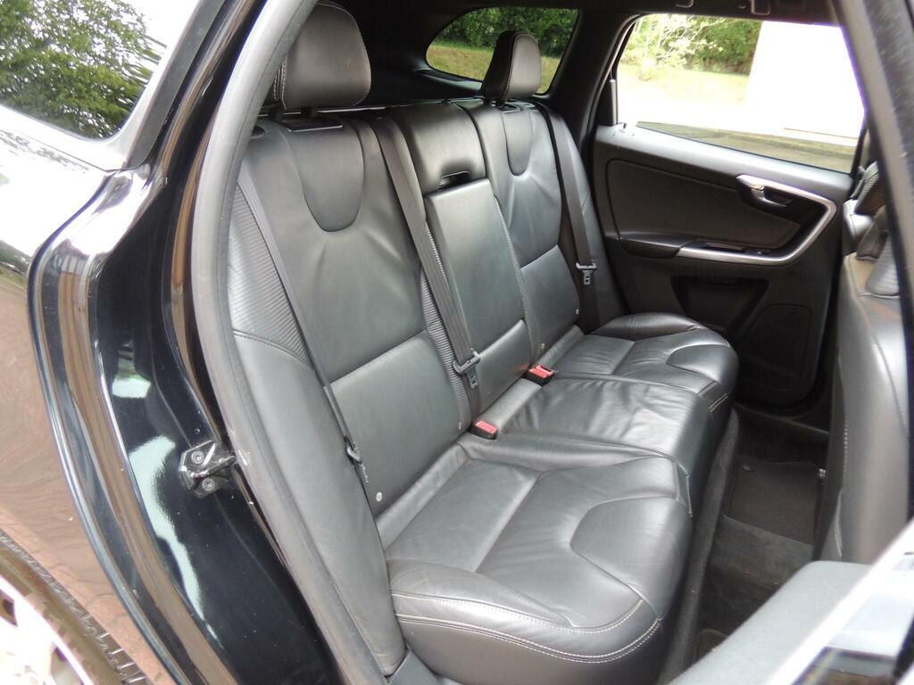 Volvo XC60 D4 Se Lux Black #74