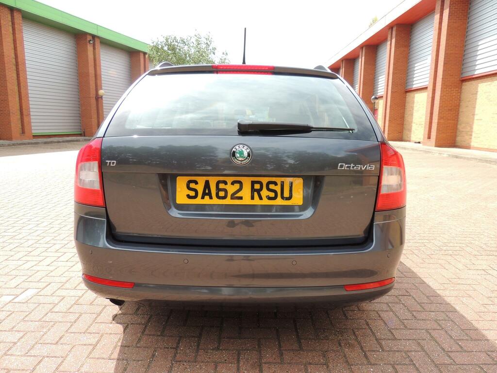 Skoda Octavia 1.6 Tdi Se Euro 5  #19