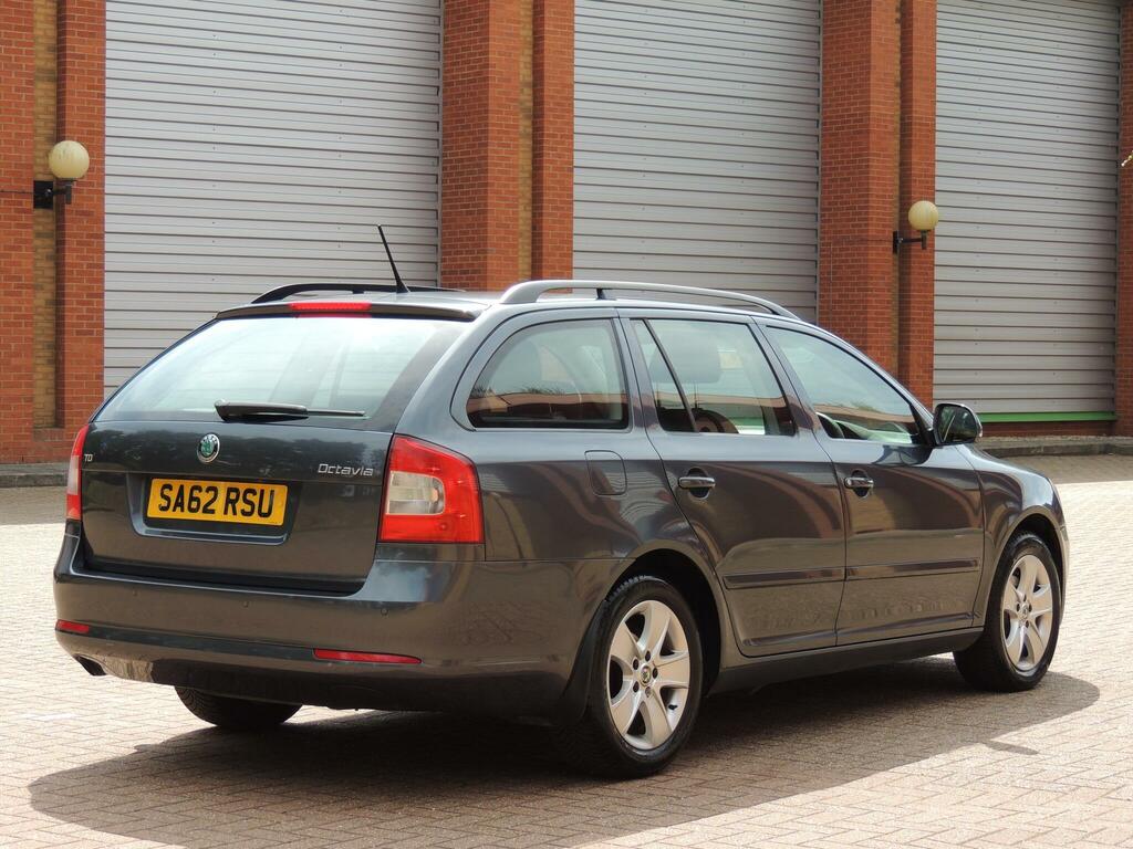 Skoda Octavia 1.6 Tdi Se Euro 5  #15