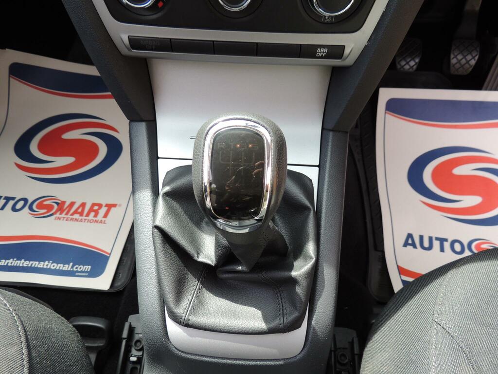 Skoda Octavia 1.6 Tdi Se Euro 5  #59