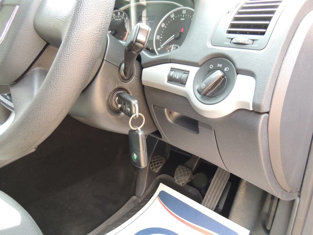 Skoda Octavia 1.6 Tdi Se Euro 5  #45