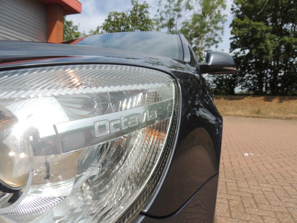 Skoda Octavia 1.6 Tdi Se Euro 5  #30
