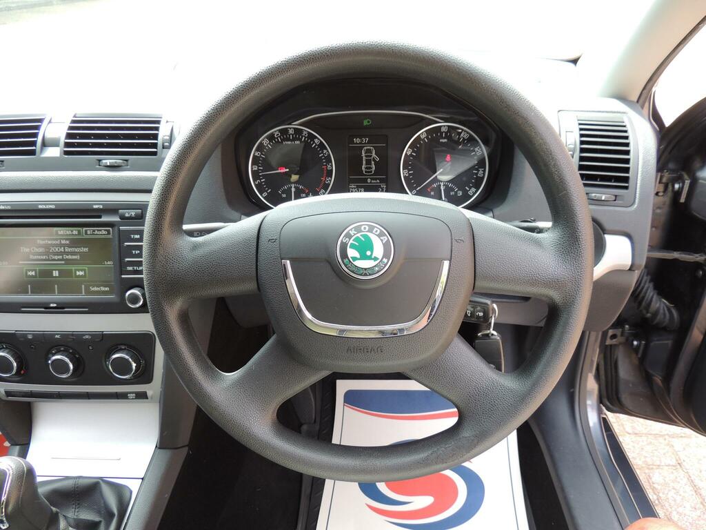 Skoda Octavia 1.6 Tdi Se Euro 5  #46
