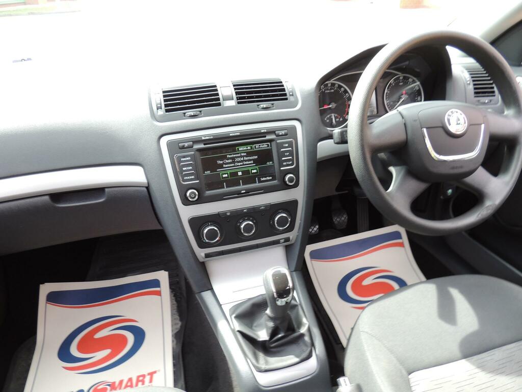 Skoda Octavia 1.6 Tdi Se Euro 5  #72