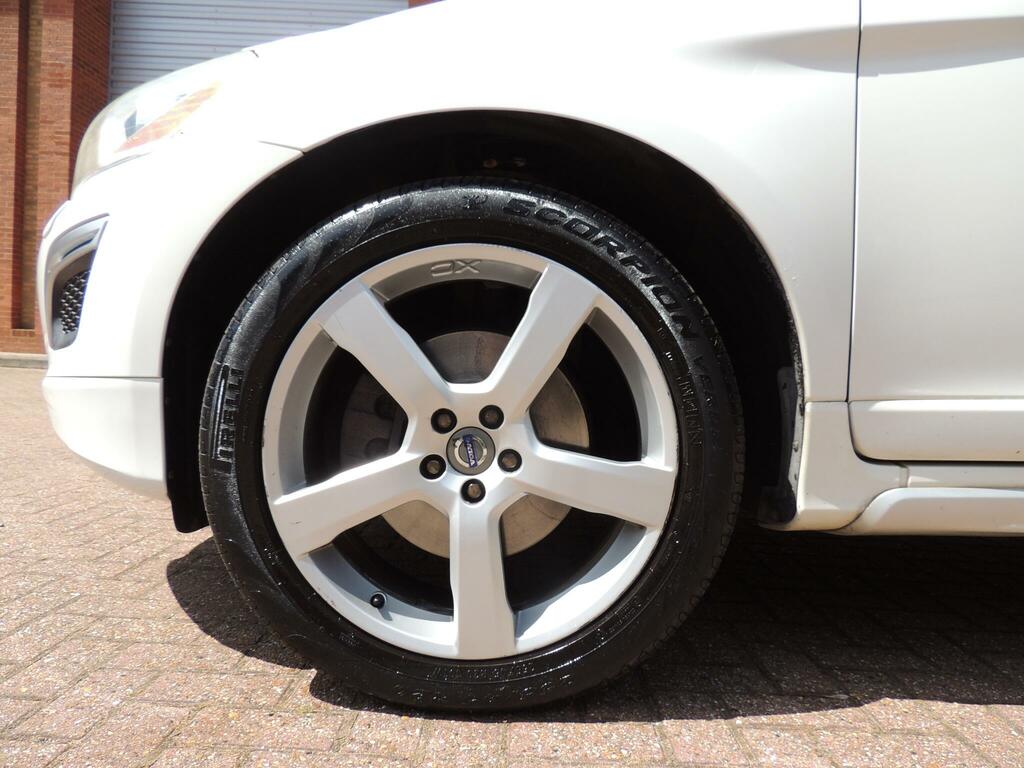 Volvo XC60 D Drive R-design 5-Door Red #29