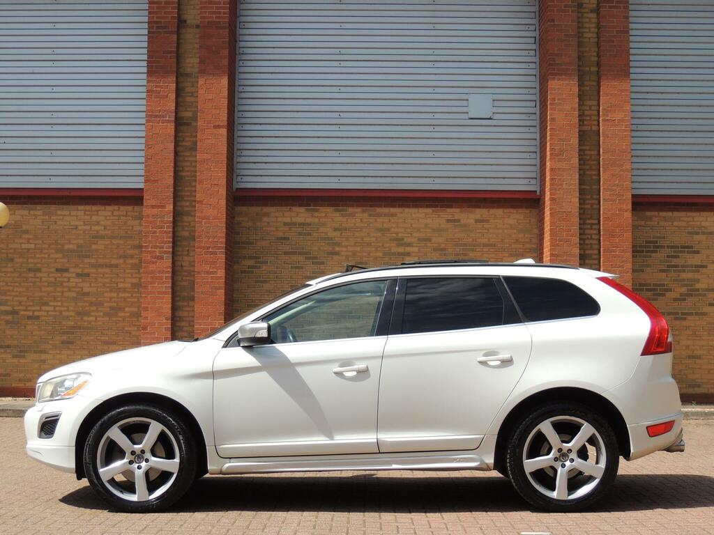 Volvo XC60 D Drive R-design 5-Door Red #14