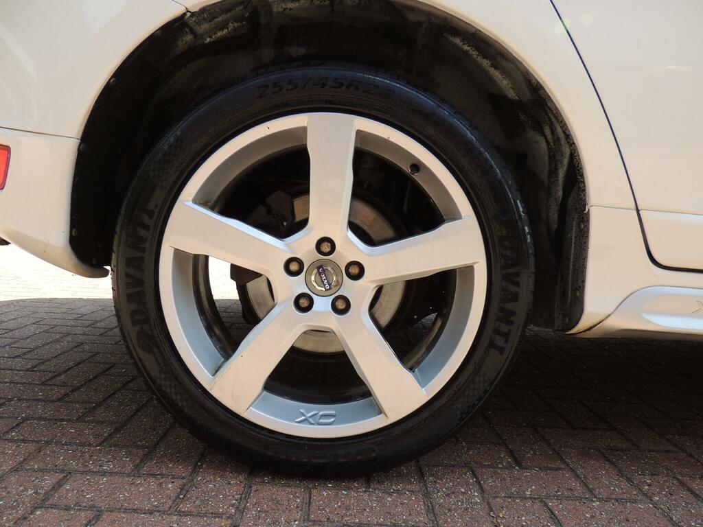Volvo XC60 D Drive R-design 5-Door Red #37