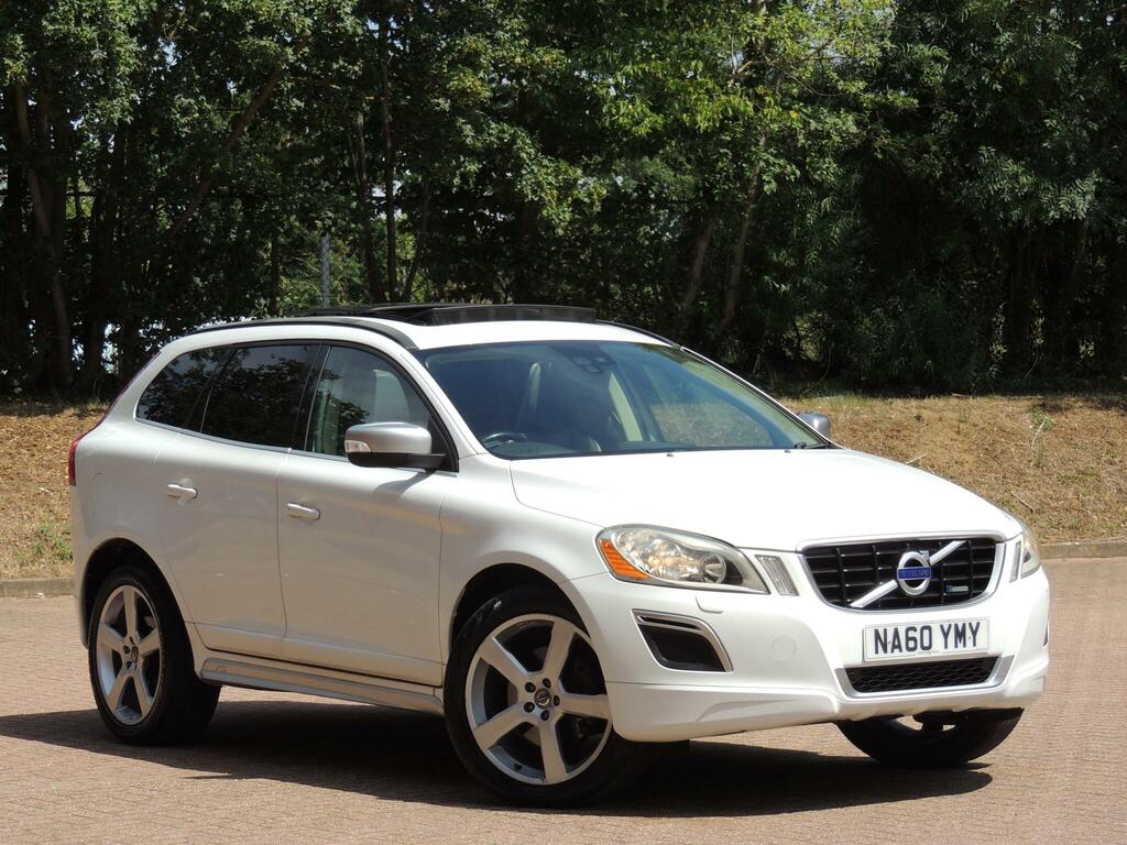 Volvo XC60 R-design White