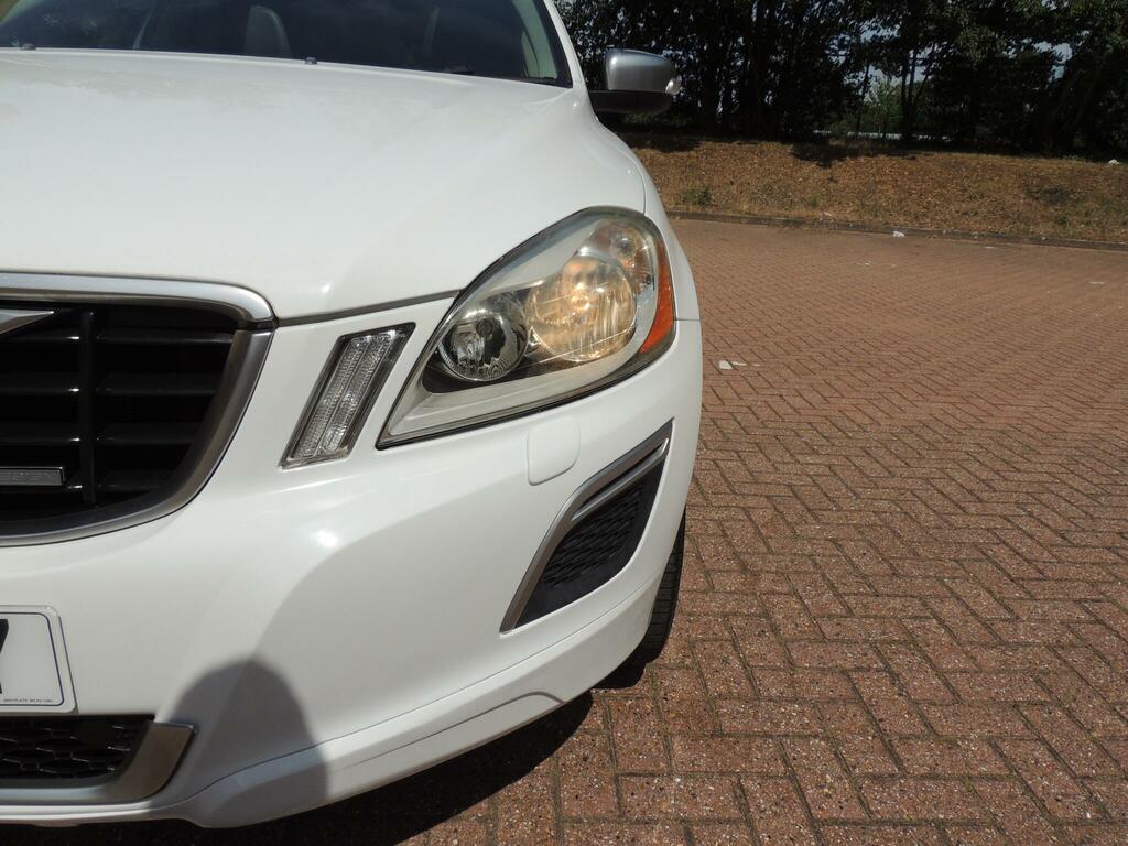 Volvo XC60 D Drive R-design 5-Door Red #31