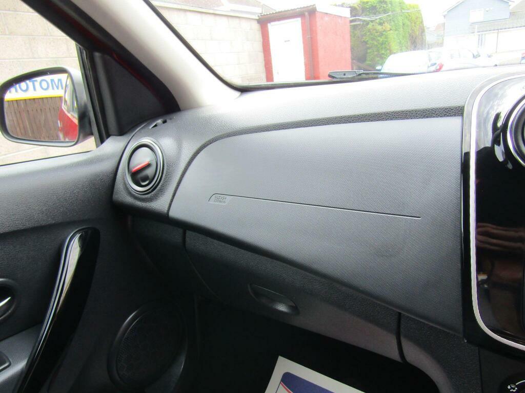 Dacia Sandero Stepway Dacia Sandero Stepway 0.9 Tce Comfort Black #32