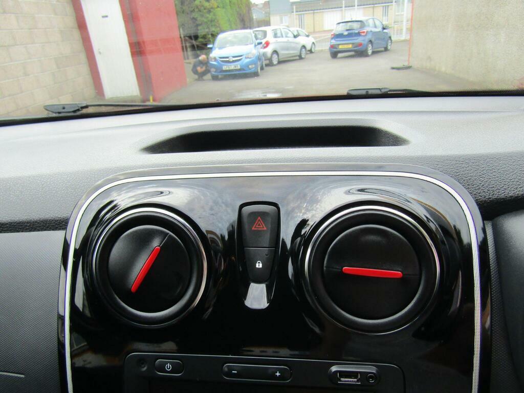Dacia Sandero Stepway Dacia Sandero Stepway 0.9 Tce Comfort Black #33