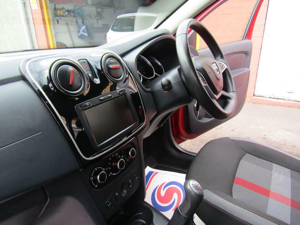 Dacia Sandero Stepway Dacia Sandero Stepway 0.9 Tce Comfort Black #73
