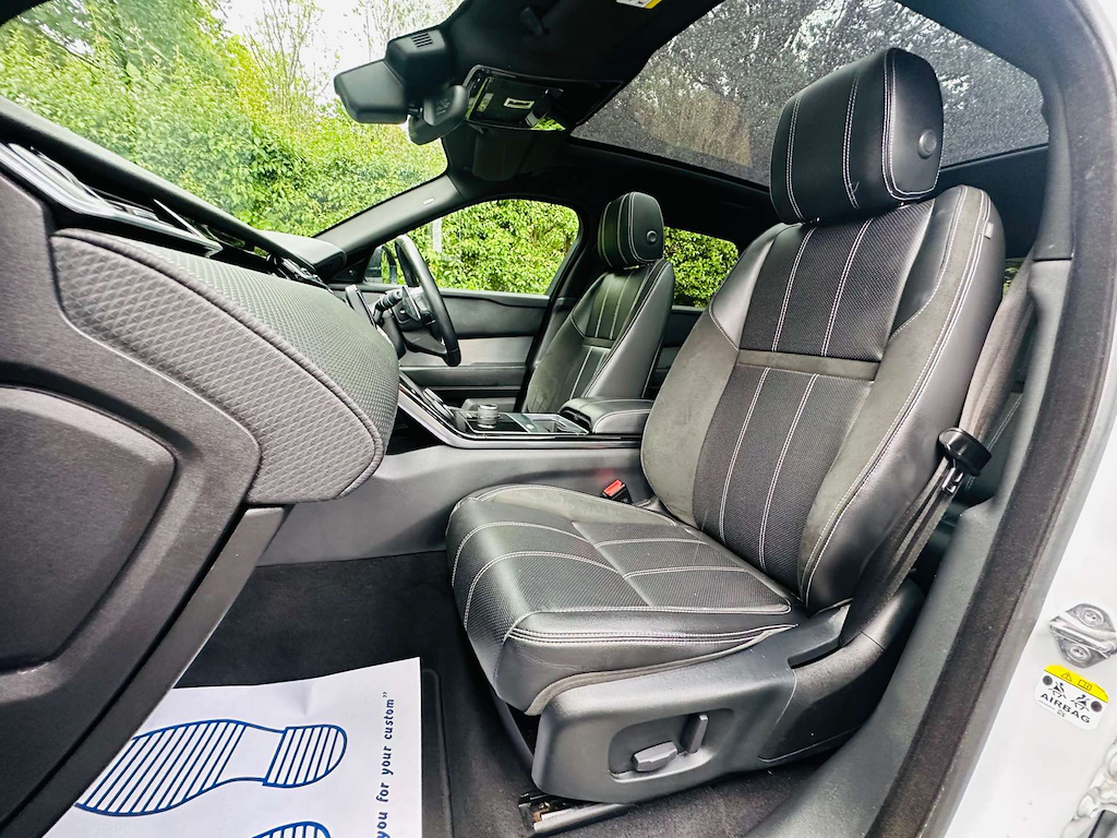 Land Rover Range Rover Velar 2.0 L Rover Velar R-dynamic Se D240 4Wd HW69LFK White #6