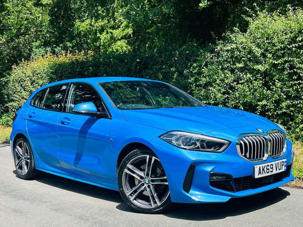 BMW 1 Series 1.5 L 118I M Sport Blue