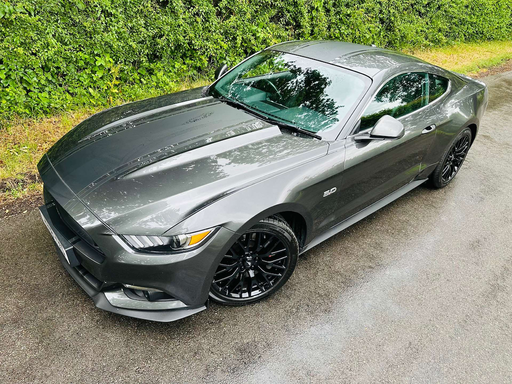 Ford Mustang Gt Red #21