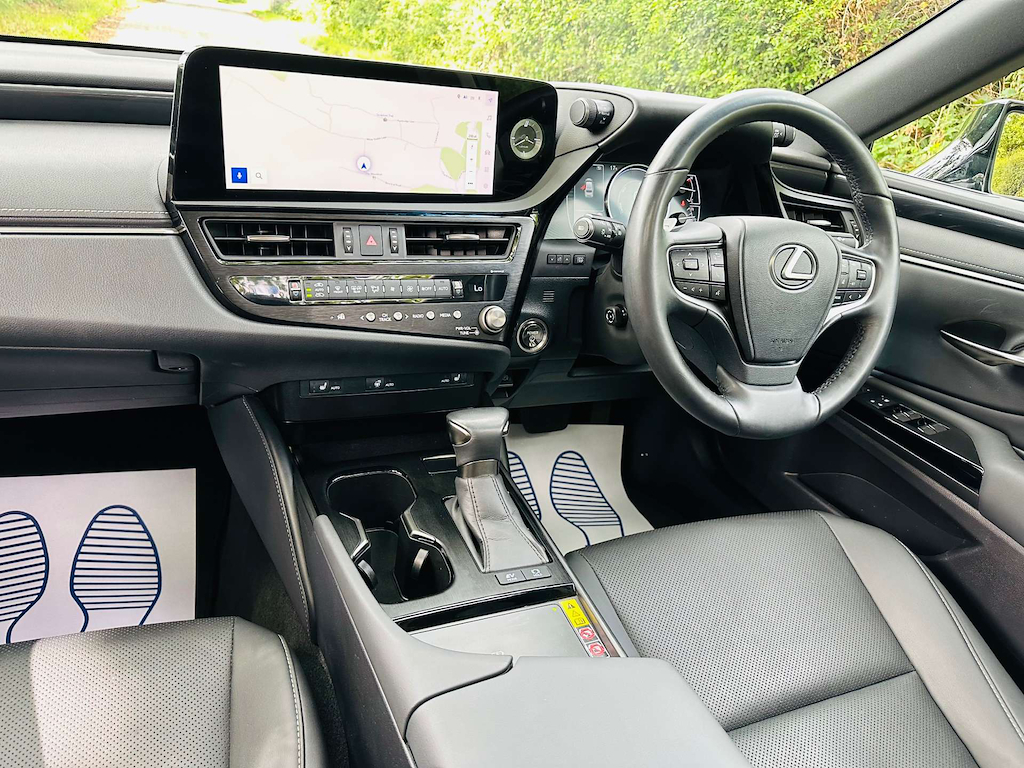 Lexus ES 2.5 L Cvt White #6