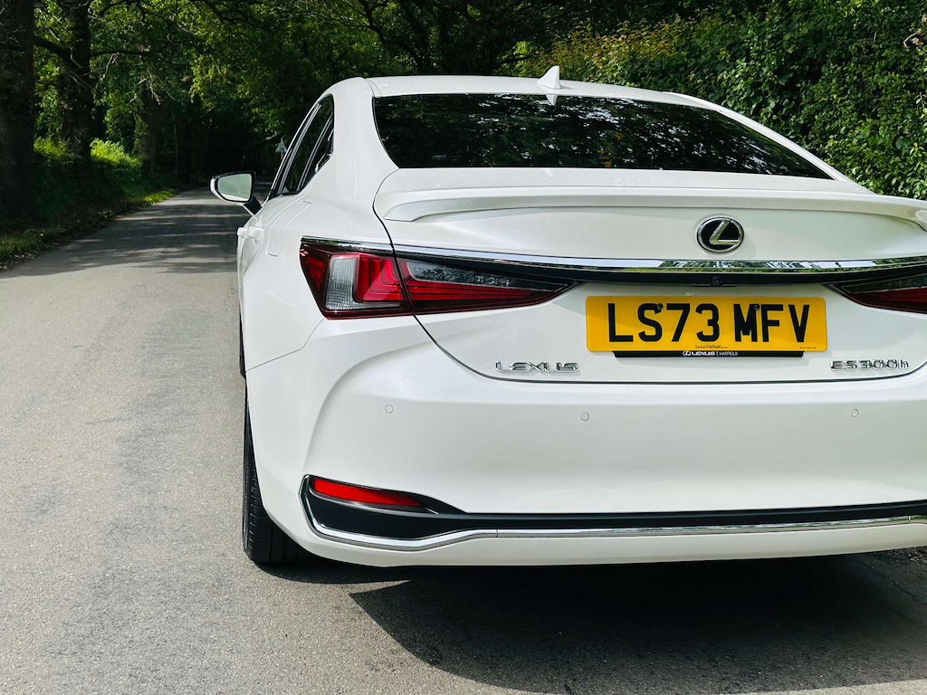 Lexus ES 300H 2.5 Cvt Premium Edition Green #34