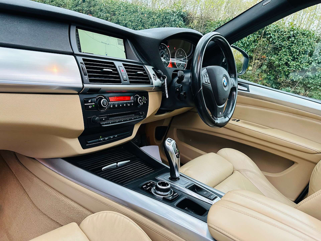 BMW X5 M Sport Black #7