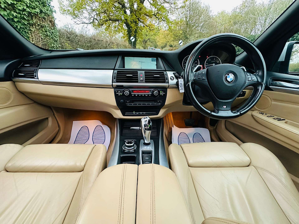 BMW X5 M Sport Black #9