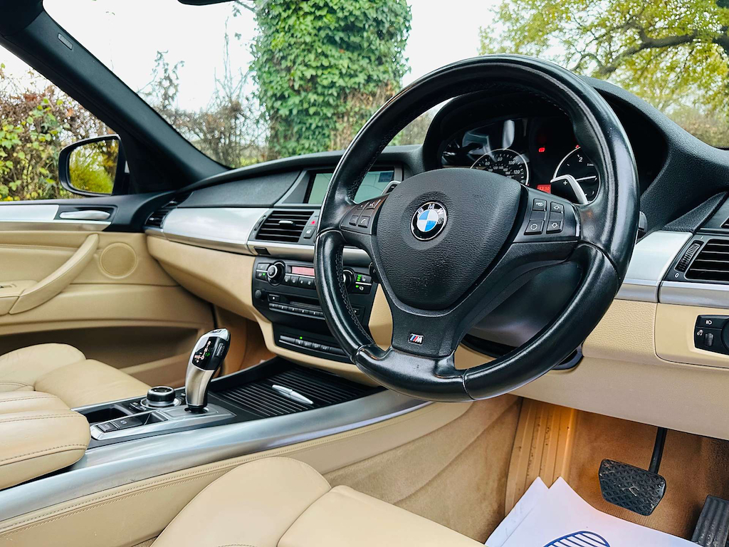 BMW X5 M Sport Black #18