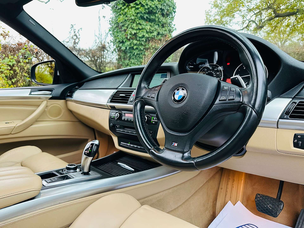 BMW X5 M Sport Black #23