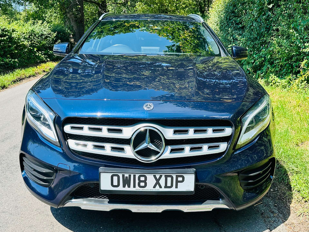 Mercedes-Benz GLA Class 1.6 L Amg Line Premium Blue #3