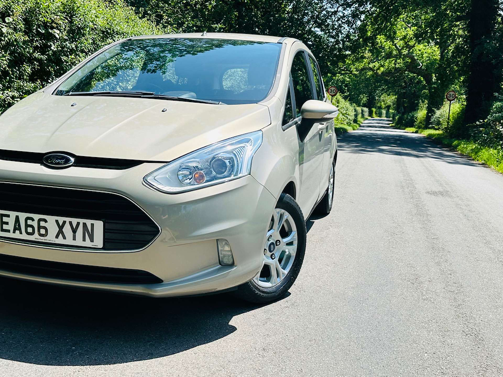 Ford B-Max 1.6 L Zetec Silver #2