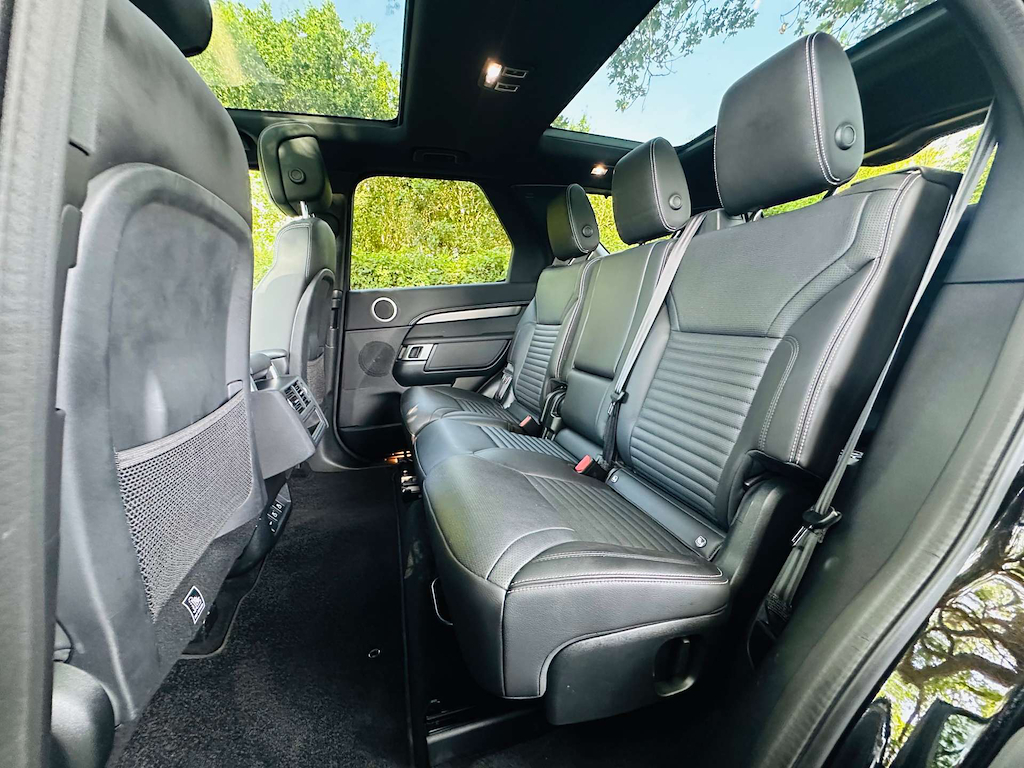 Land Rover Discovery D300 R-dynamic Se  #24
