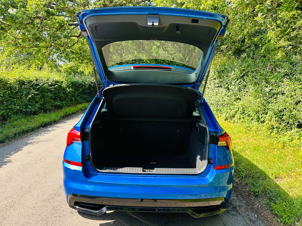Skoda Kamiq Monte Carlo Silver #35