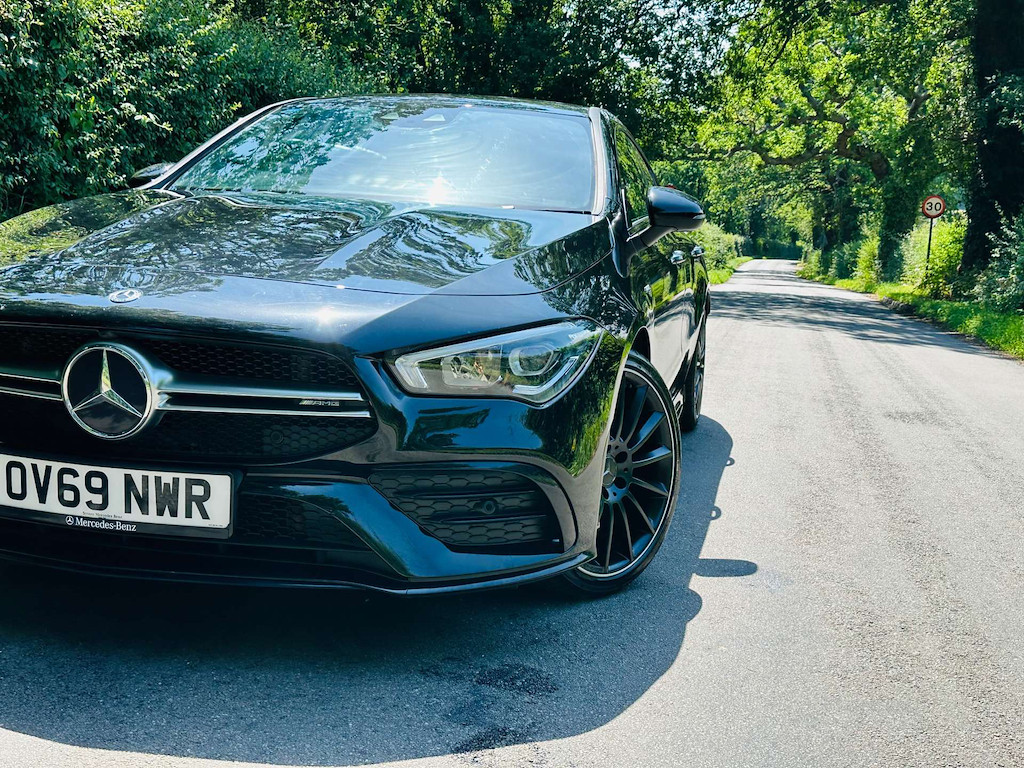 Mercedes-Benz CLA Class 2.0 L Premium 4Matic 4Wd Black #4