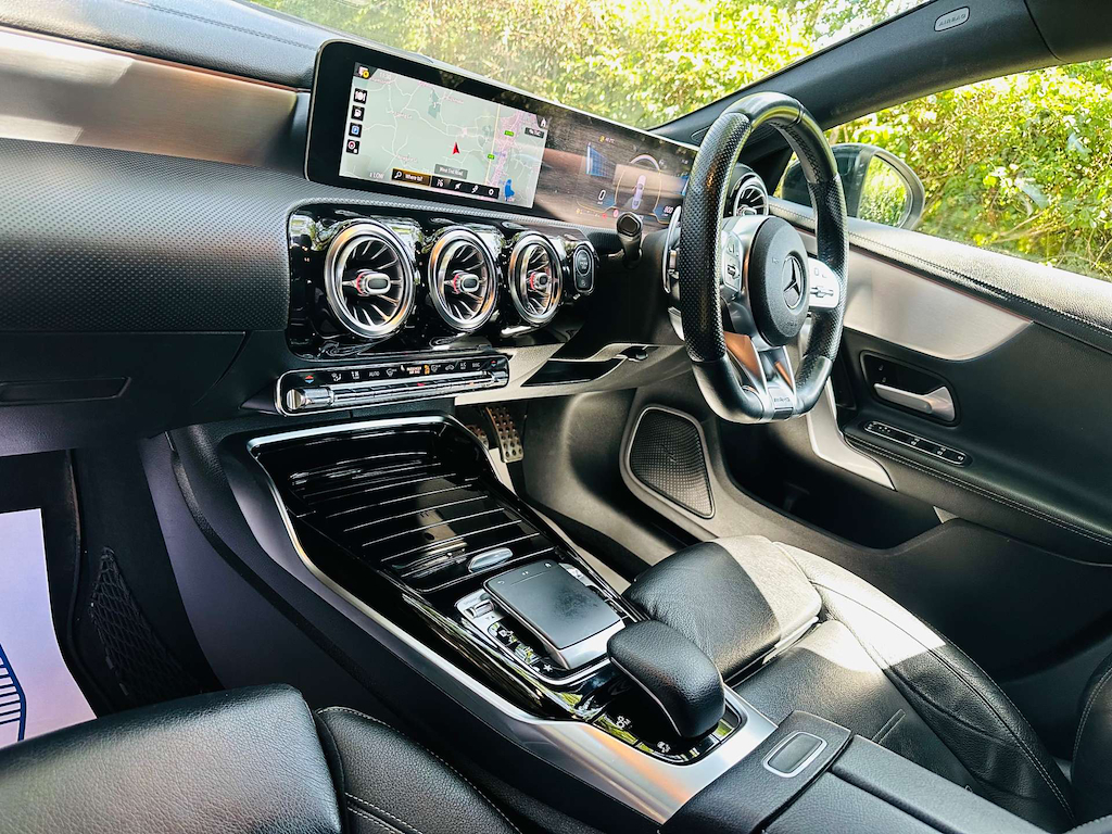 Mercedes-Benz CLA Class 1.6 Cla200 Amg Line Night Edition Plus 7G-dct Black #7