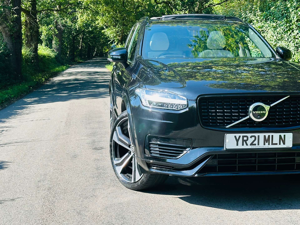 Volvo XC90 2.0 L R-design Pro T8 Recharge Awd 4Wd Black #4