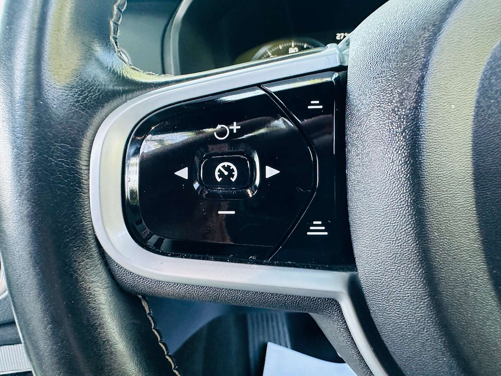Volvo XC90 2.0 B5p 250 Momentum Awd Gtron Blue #18