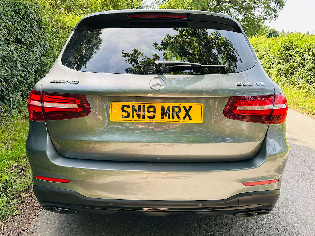 Mercedes-Benz GLC Class 63 4Matic Premium 9G-tronic Grey #38