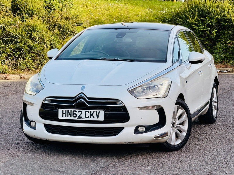 Citroen DS5 Hybrid4 Dstyle Egs White #2