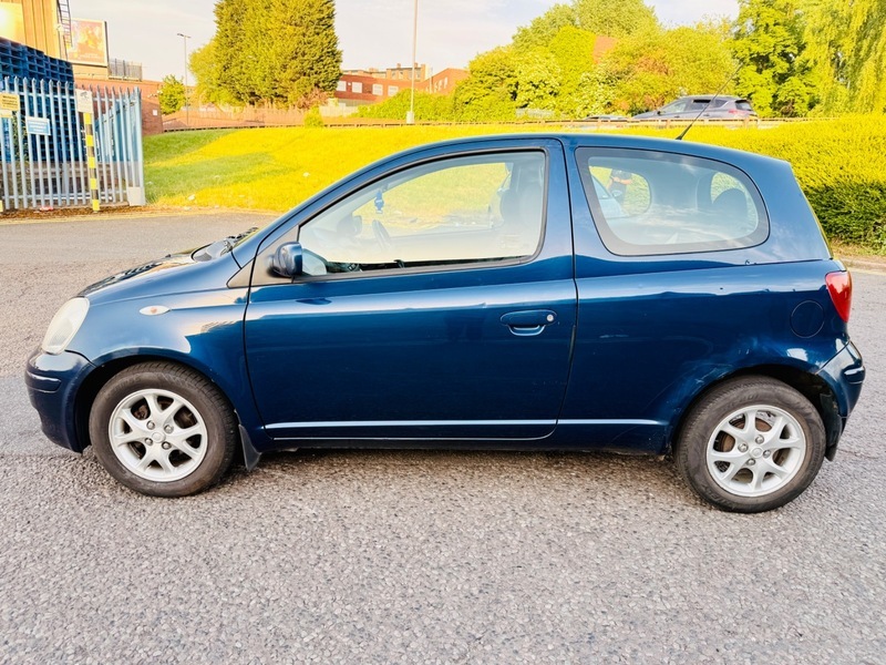 Toyota Yaris Vvti T Spirit Blue #5