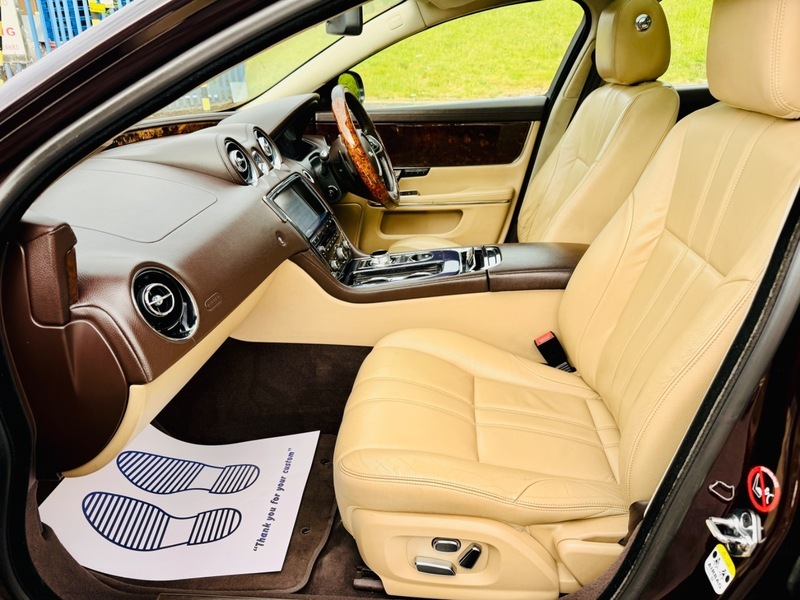 Jaguar XJ  Black #16