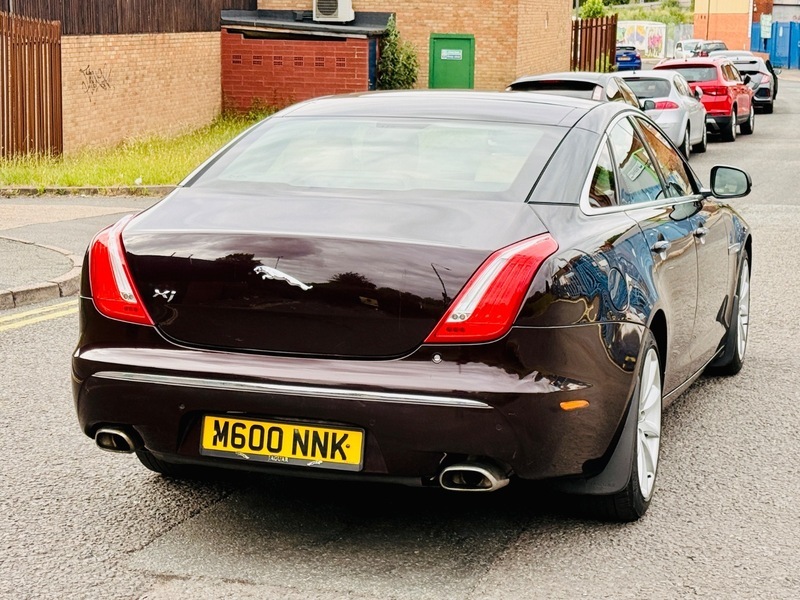 Jaguar XJ  Black #10