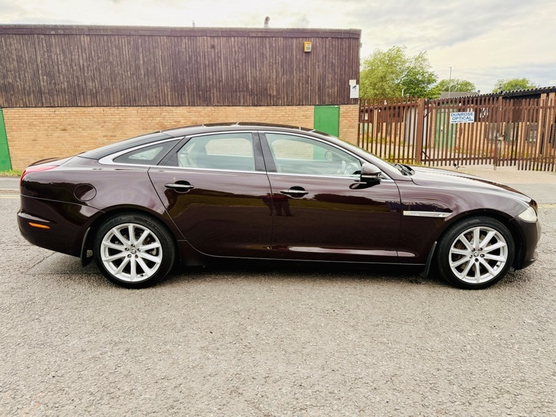 Jaguar XJ  Black #7