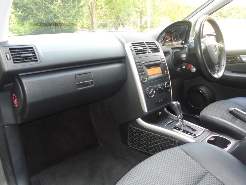 Mercedes-Benz A Class Blueefficiency Elegance Se Red #38