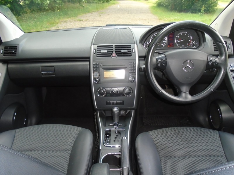 Mercedes-Benz A Class Blueefficiency Elegance Se Red #43