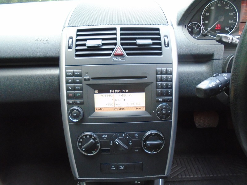 Mercedes-Benz A Class Blueefficiency Elegance Se Red #44