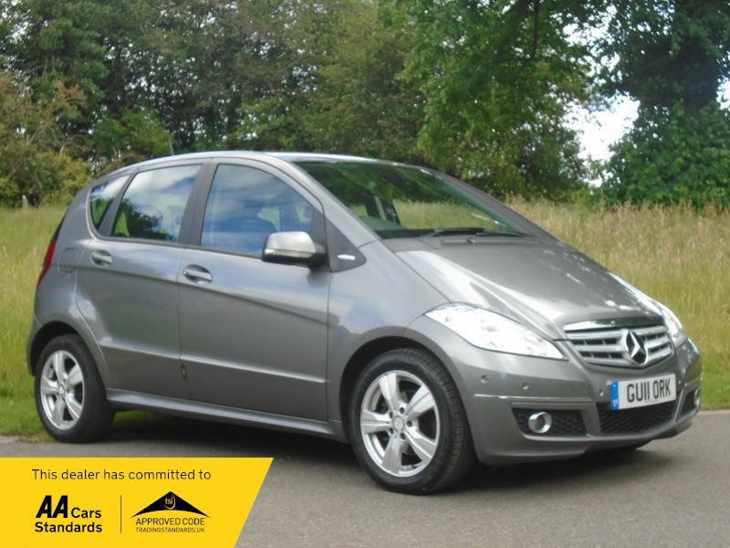 Mercedes-Benz A Class Blueefficiency Elegance Se Red #1