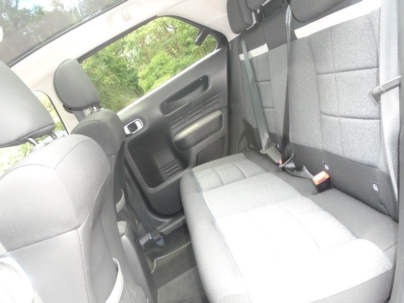 Citroen C4 Cactus 1.2 Puretech Flair 6 Speed Black #28