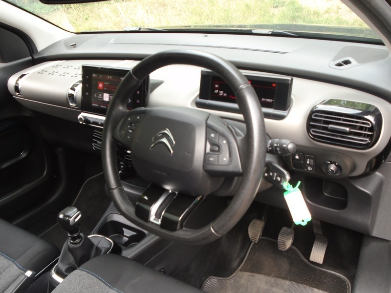 Citroen C4 Cactus 1.2 Puretech Flair 6 Speed Black #31