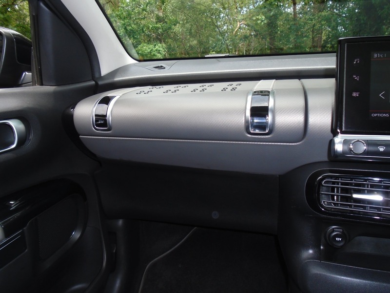 Citroen C4 Cactus 1.2 Puretech Flair 6 Speed Black #32