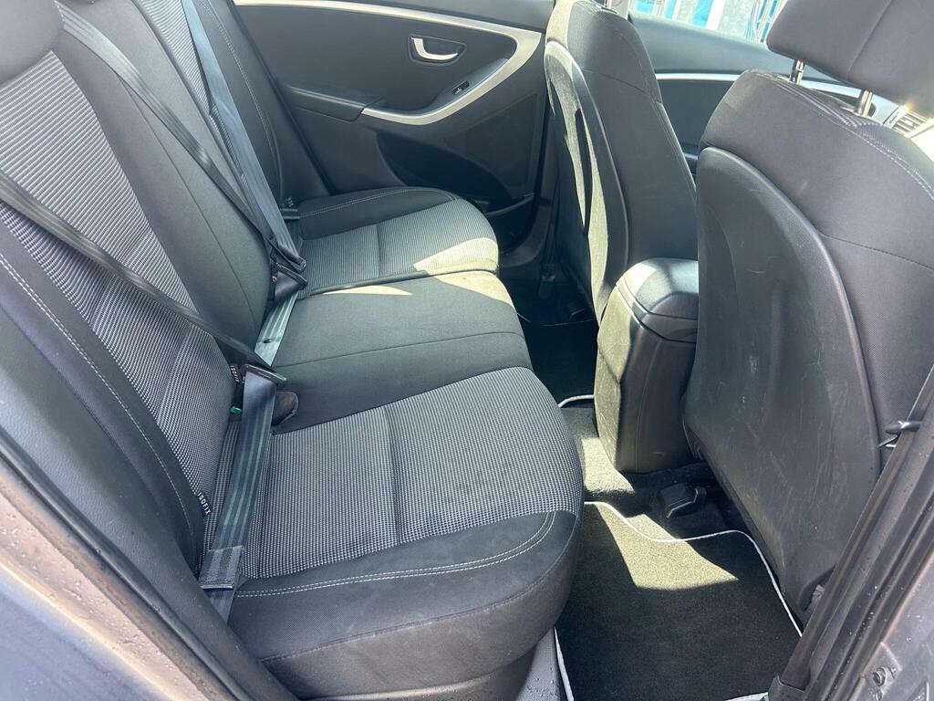 Hyundai I30 1.6 Active Silver #10
