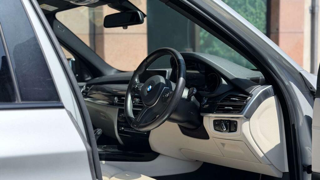 BMW X5 M M Sport Silver #3