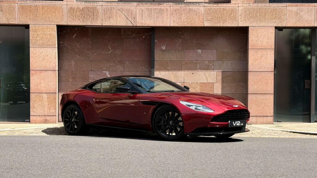Aston Martin DB11 5.2 Db11 V12 Red