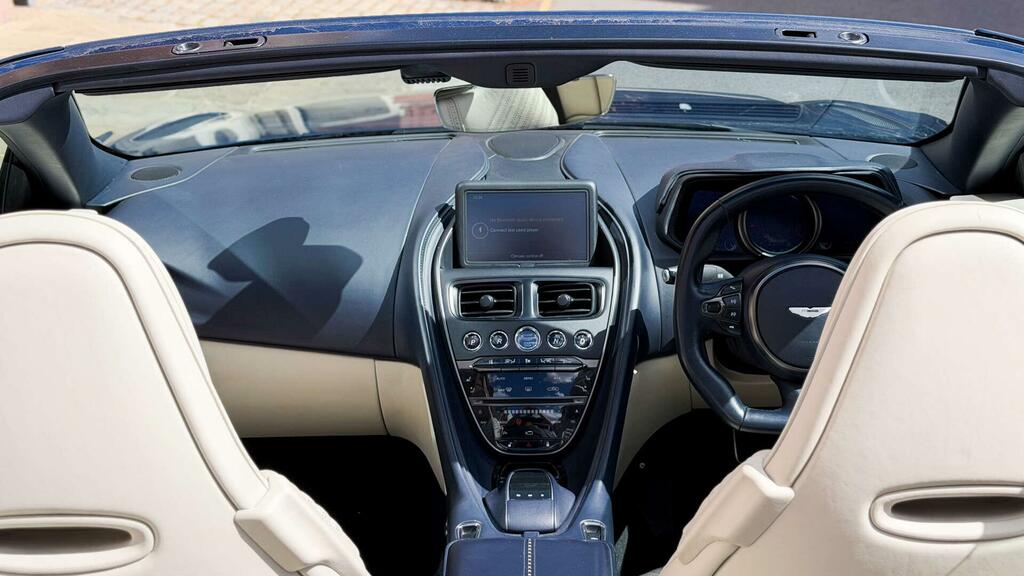 Aston Martin DB11 Db11 V12 Green #20